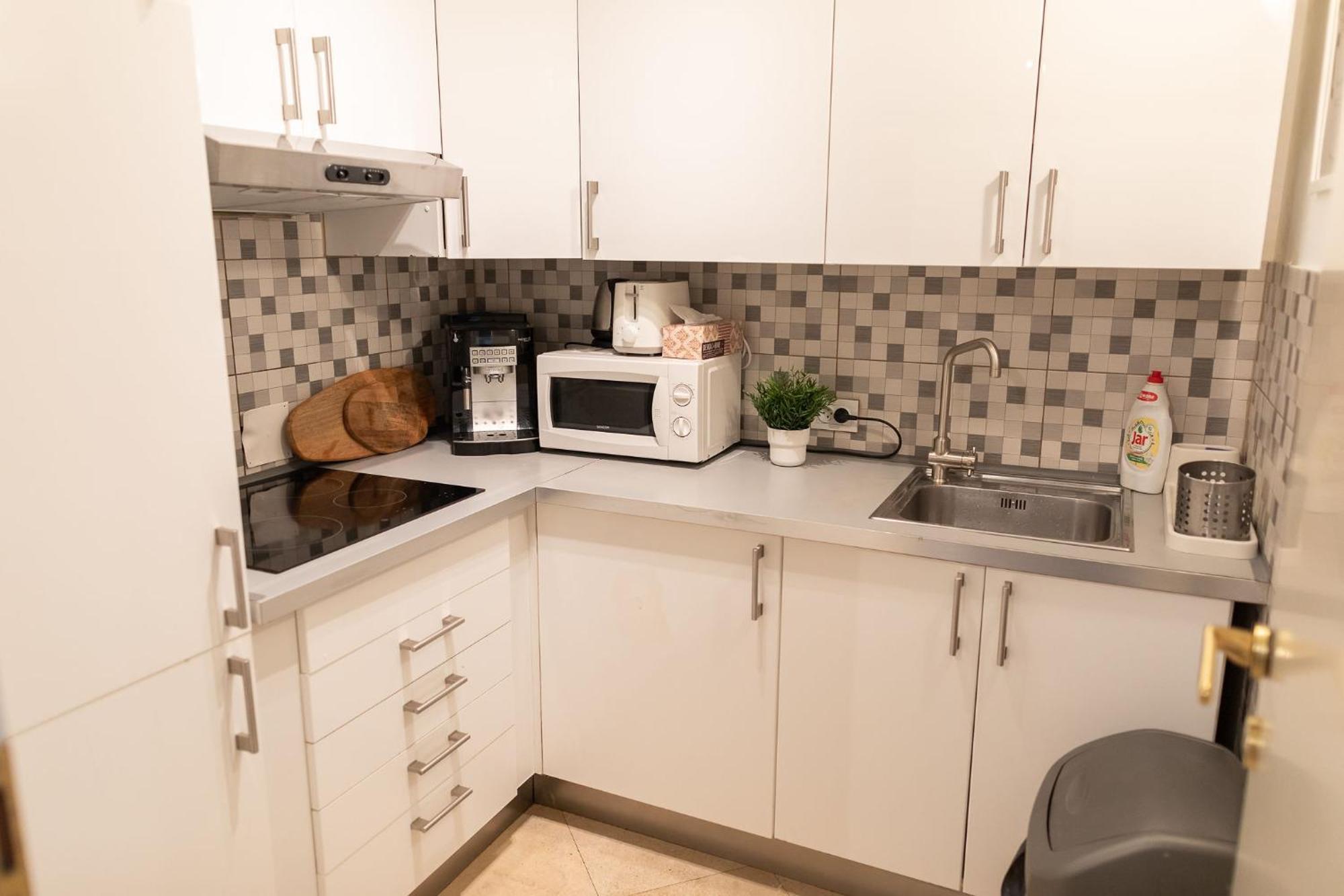 Central 3Bdr Penthouse With Terrace&Ac, Prague